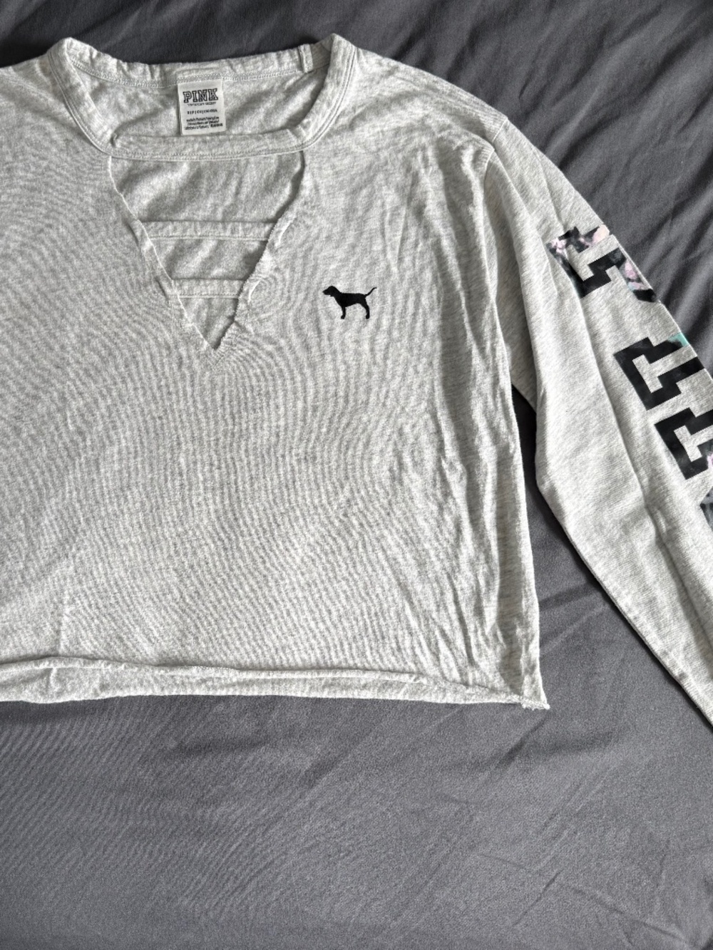 Victoria Secret/PINK - Long sleeve cropped tshirt grey
